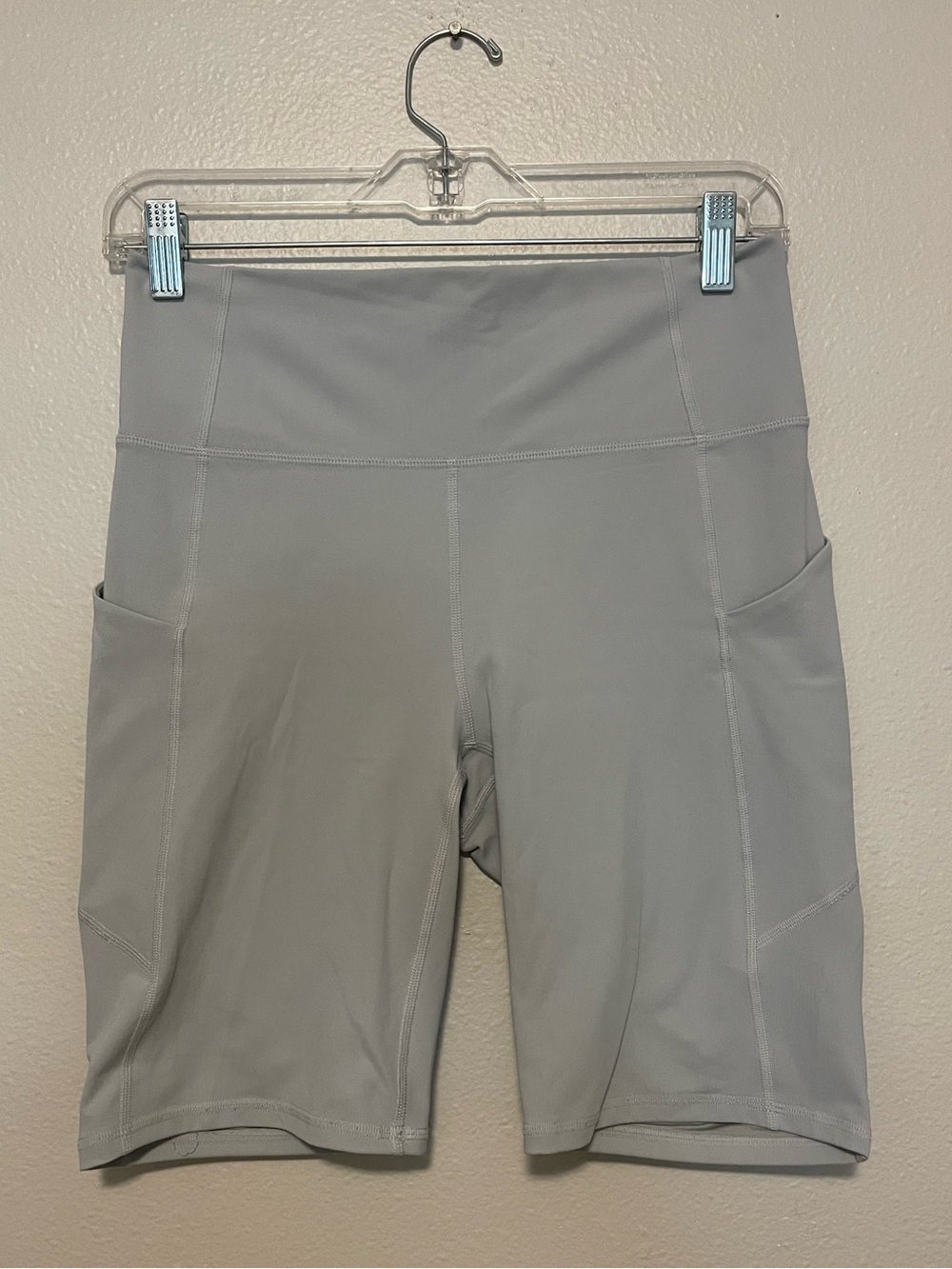 Fabletics Light Gray High-Waist Bike Shorts with Side Pockets Oasis